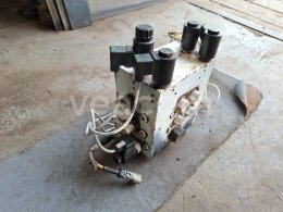 Aukcja internetowa:  HYDRAULICKÝ ROZVADĚČ S ELEKTRO OVLÁDÁNÍM