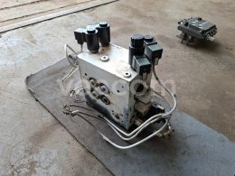 Online aukce:   HYDRAULICKÝ ROZVADĚČ S ELEKTRO OVLÁDÁNÍM