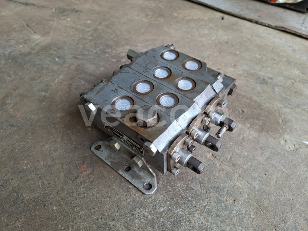 Online aukce:  MECHANICKÝ HYDRAULICKÝ ROZVADĚČ JIHLAVAN 336