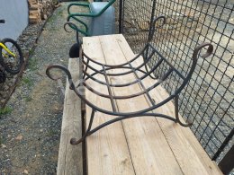 Online aukce:   STOJAN NA KRBOVÉ DŘEVO