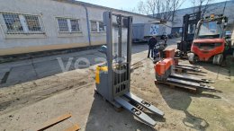 Online aukce: JUNGHEINRICH  ERC 212