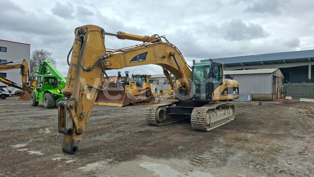 Online aukce: CAT  330 C LNME