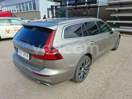 Online aukce: VOLVO  V60 D4