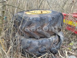 Интернет-аукцион: KOMATSU  WB 93R NAHRADNÉ DIELY