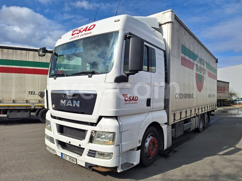 Online auction: MAN  TGX 24.440 6X2-2 LL-U