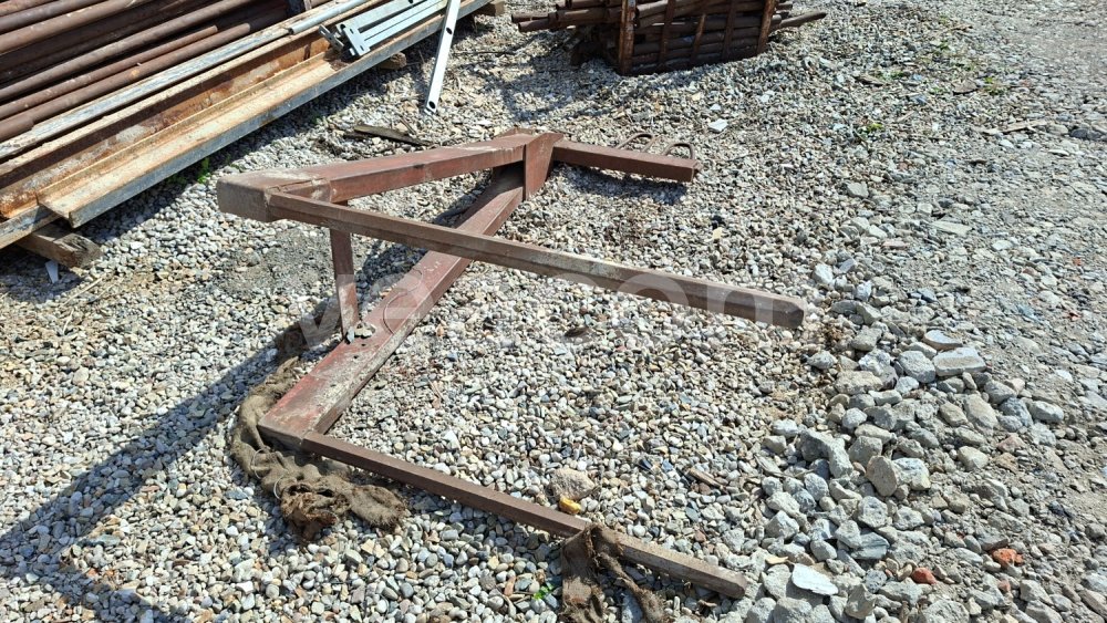 Online auction:  ZÁVĚSNÉ PALETOVÉ VIDLE