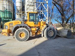 Online aukce: VOLVO  L 120 H 4X4