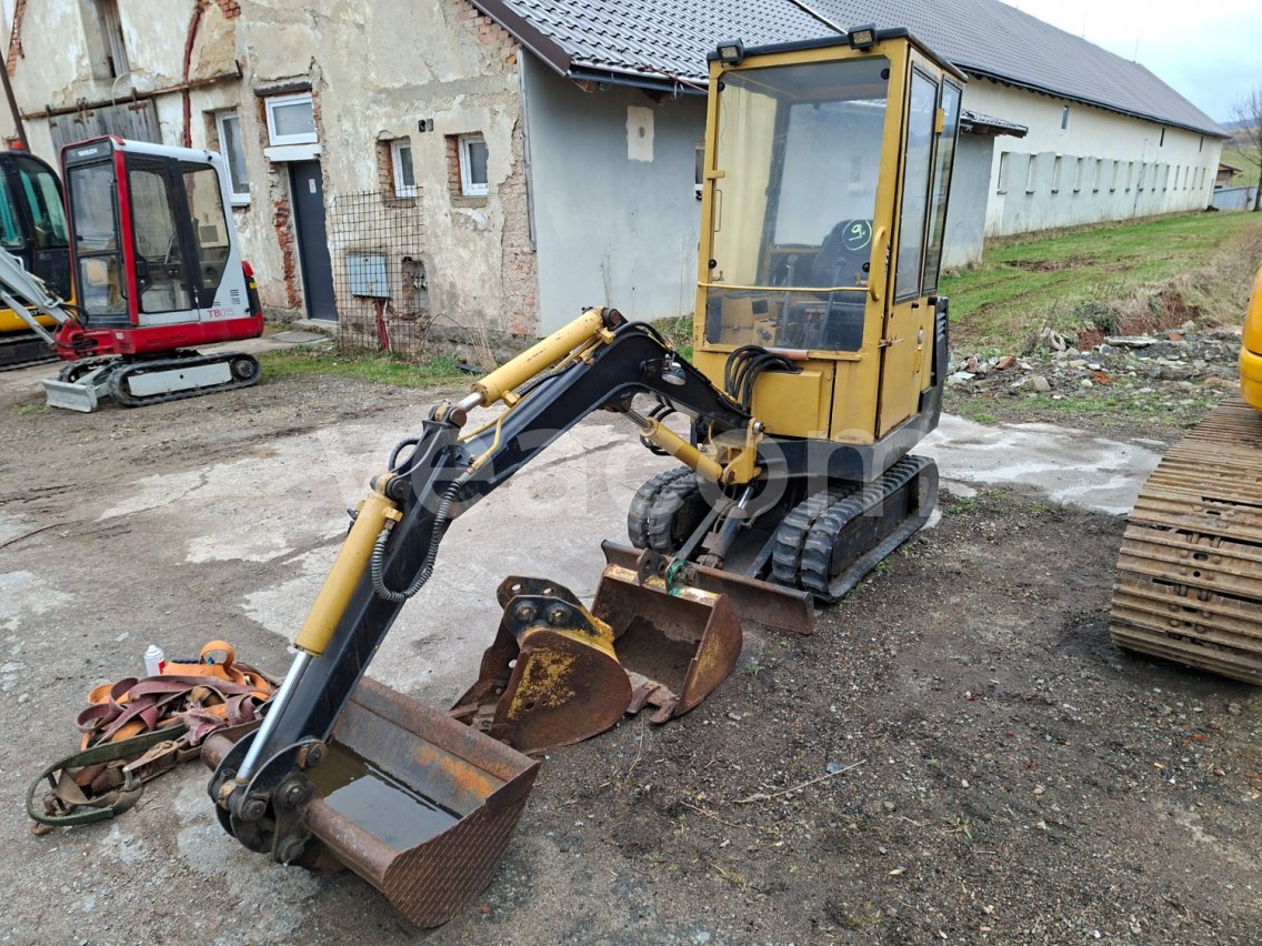 Online aukce: YANMAR  YB 151