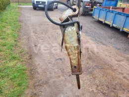 Online aukce: MAD  120 - KLADIVO