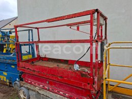 Online aukce: SKYJACK  NŮŽKOVÁ PRACOVNÍ PLOŠINA