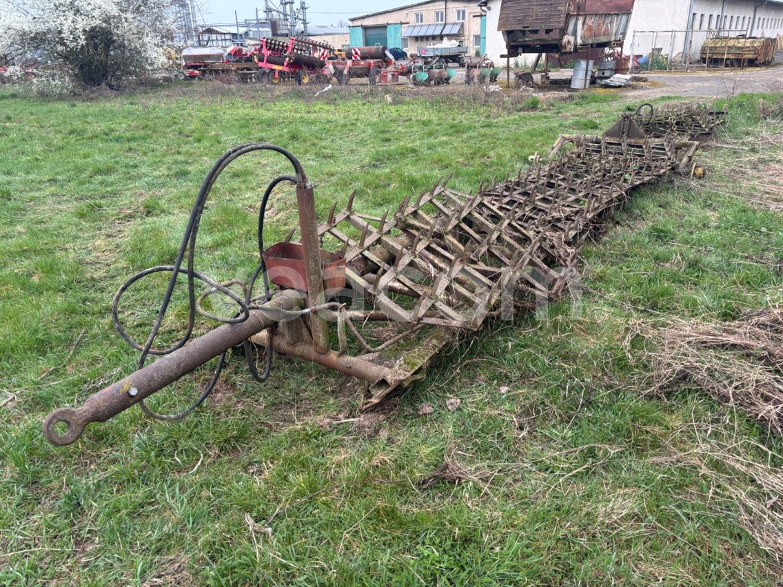 Online aukce:   SMYKOBRÁNY