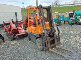 Online aukce: NISSAN  NF 01