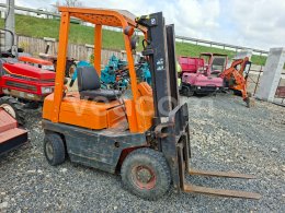 Online aukce: NISSAN  NF 01