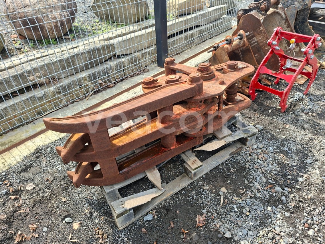 Online aukce:   DRAPÁK MECHANICKÝ