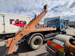 Online aukce: MAN  F2000