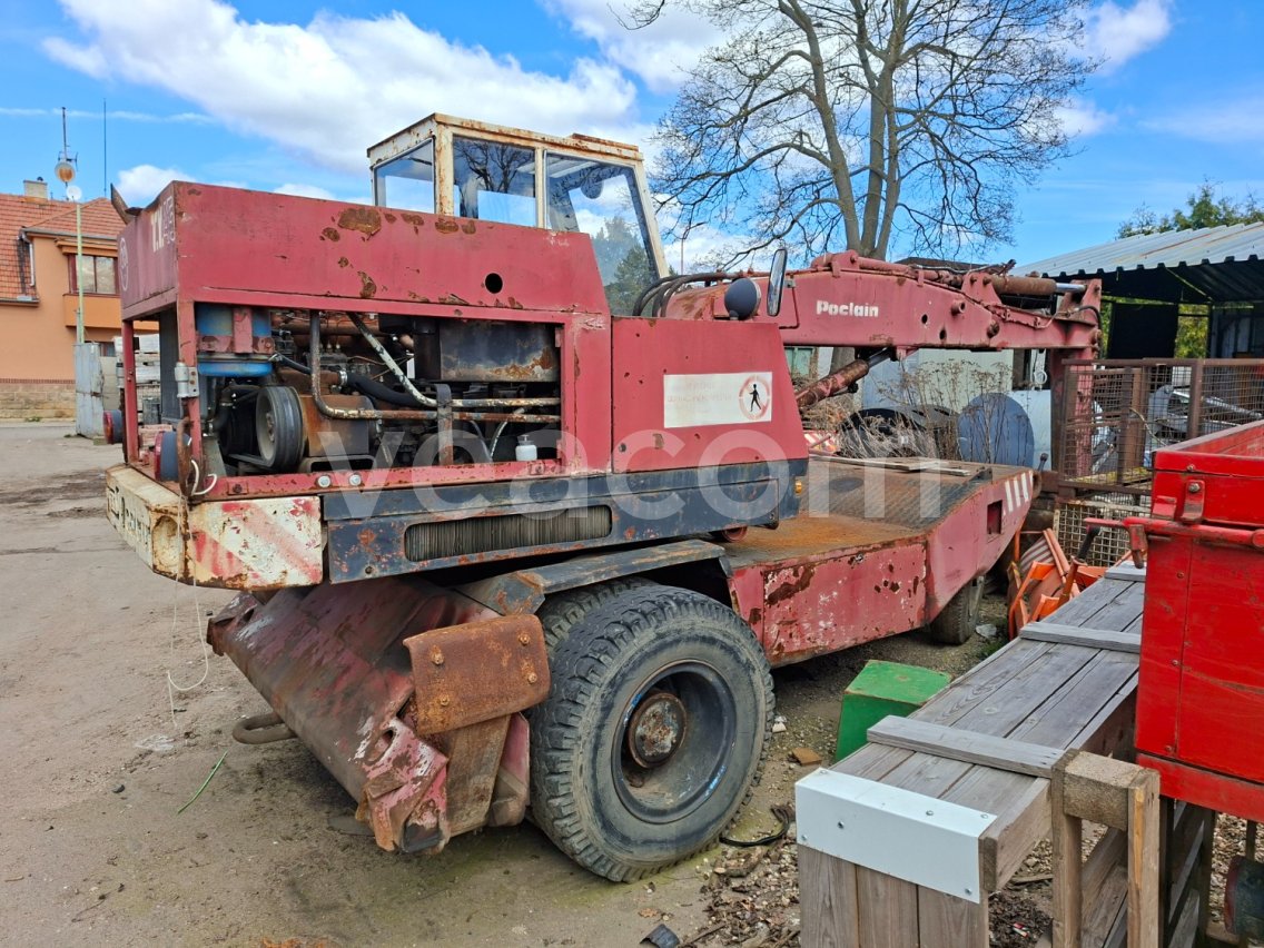 Online aukce: ZTS  TEES POCLAIN TY 45