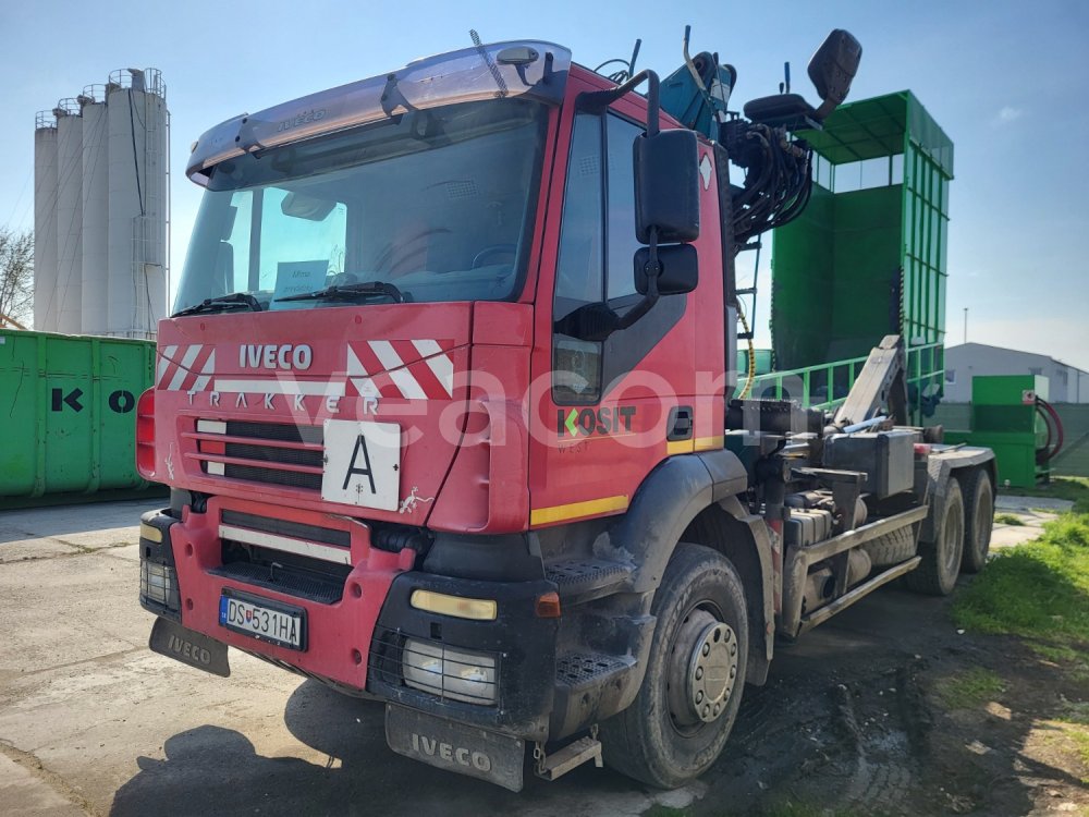 Aukcja internetowa: IVECO TRAKKER 260T44 6X4 + HR