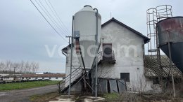 Online aukce:   MC. 17,5 - VERTIKÁLNÍ ZÁSOBNÍK