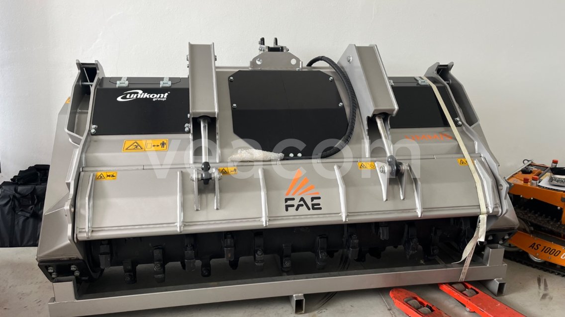 Online aukce: FAE  UMM/S-225