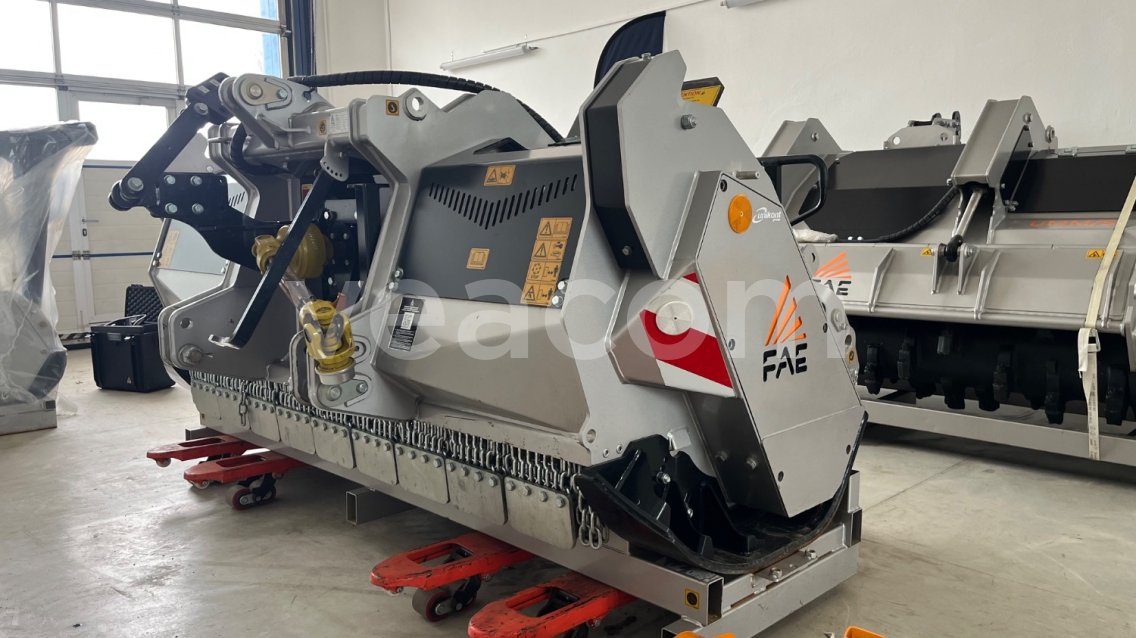 Online aukce: FAE  UMM/DT-225