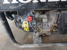 Aukcja internetowa: HONDA  ECM 2800