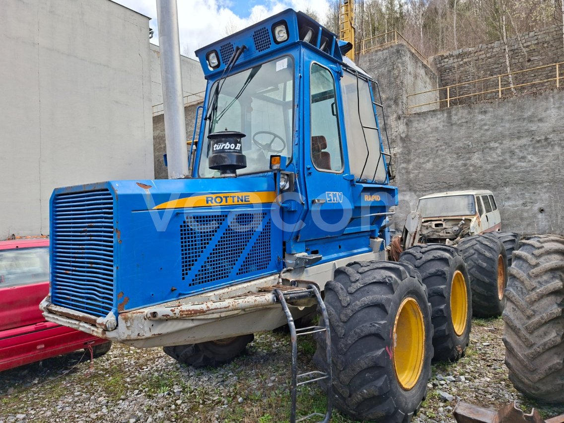 Online aukce: ROTTNE  RAPID 8X8