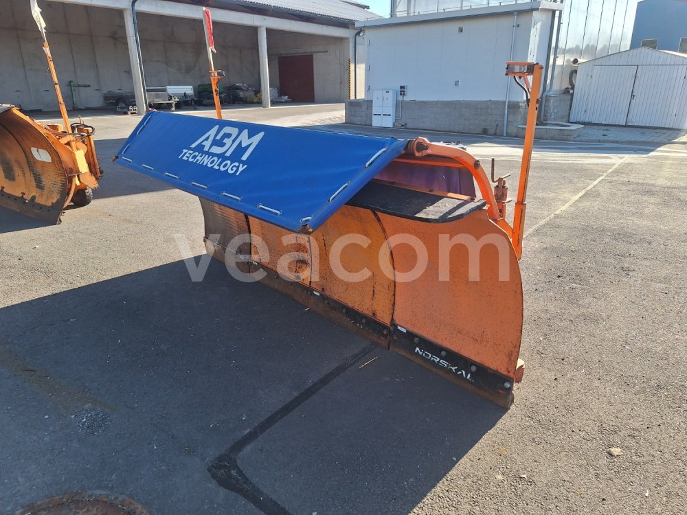 Online aukce:  UNIKONG PSV 270.4 HYDRAULICKÁ SNĚHOVÁ RADLICE 320 CM