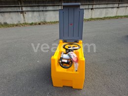 Online aukce:   KLAMER DTK 240 NÁDRŽ NA NAFTU S ČERPADLEM