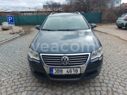 Online auction:   VW PASSAT VARIANT