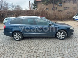 Online auction:   VW PASSAT VARIANT