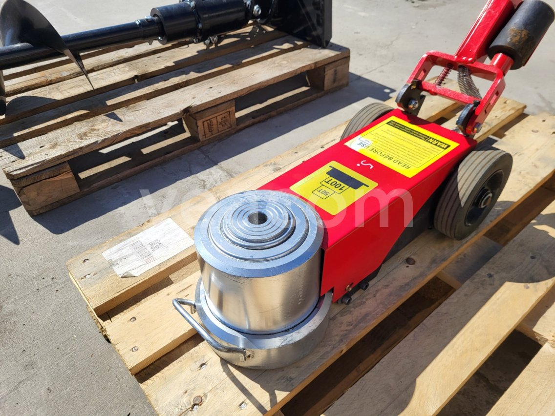 Online aukce:   JACK 100-2