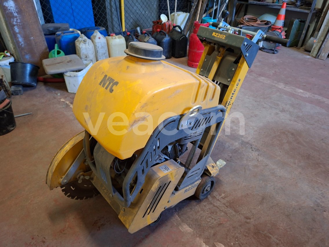 Online aukce: NTC  RZ 202