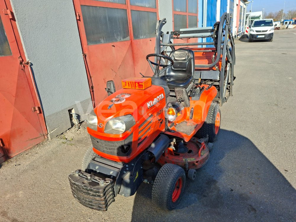 Aukcja internetowa: KUBOTA  G23 HD
