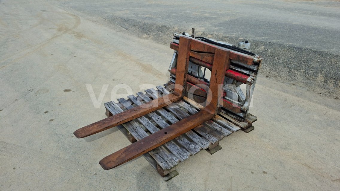 Online aukce:   DURWEN DUZ 30 VIDLE S BOČNÍM POSUVEM