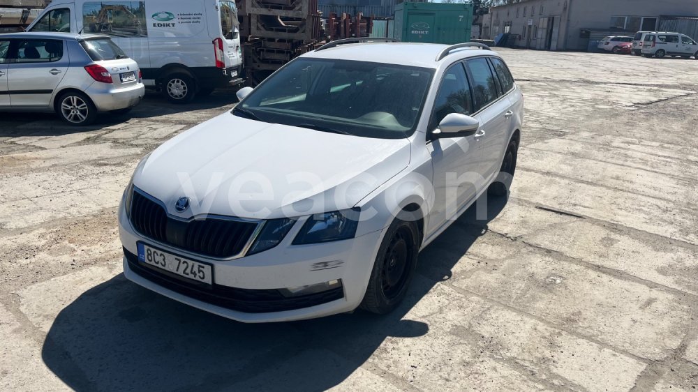 Aukcja internetowa: ŠKODA  OCTAVIA