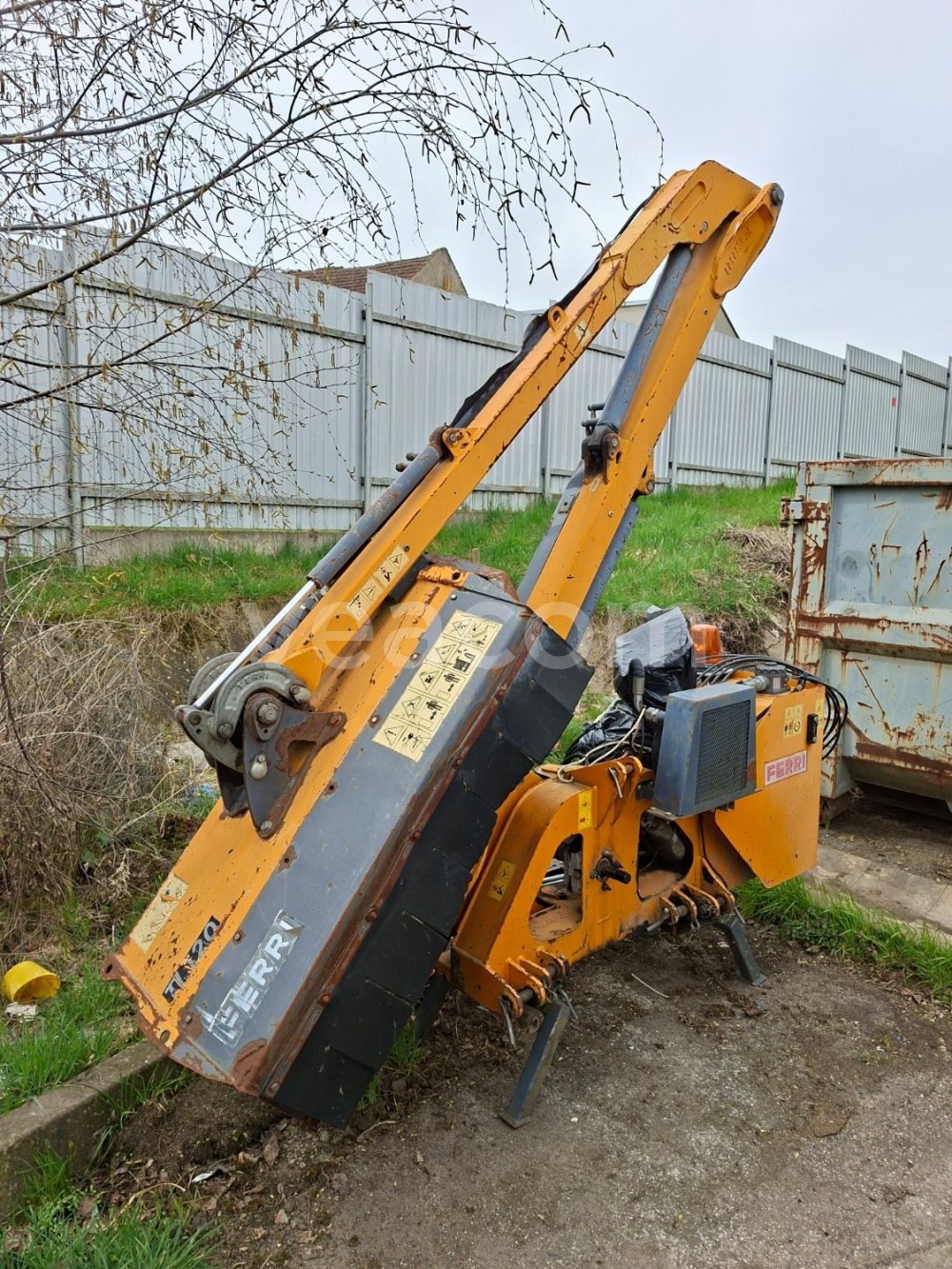 Aukcja internetowa: FERRI  TP61RSFS.312JA NESENÝ RAMENOVÝ MULČOVAČ