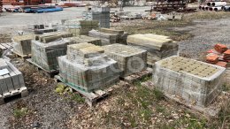 Online aukce:   BETONOVÉ PALISÁDY