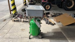 Online aukce:   RAASM VL65L - MOBILNÍ MYCÍ STŮL