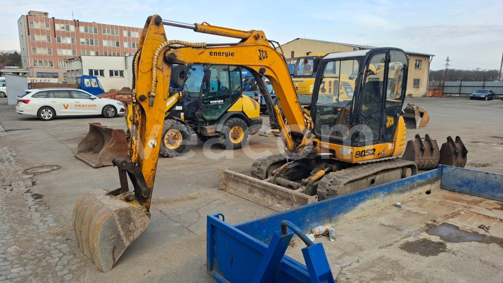 Online aukce: JCB  8052