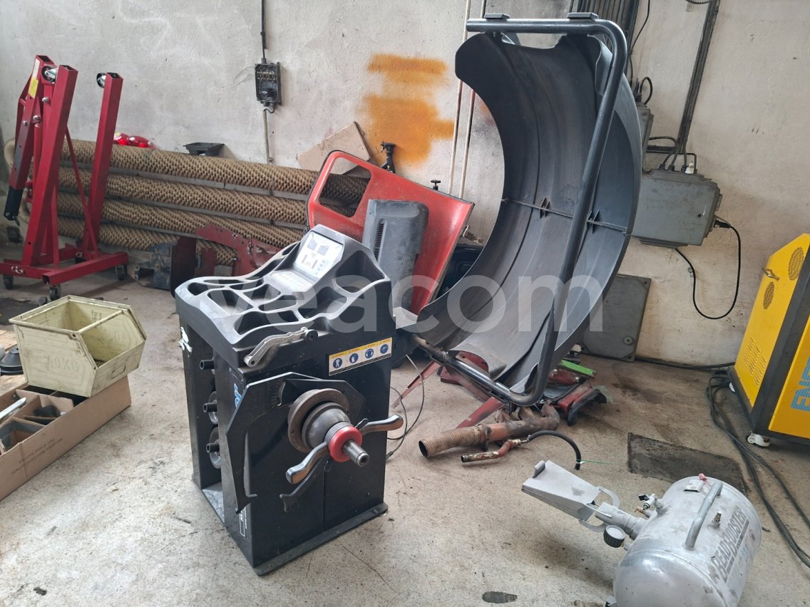 Online aukce: WEBER  KLASSIK VYVAŽOVAČKA KOL