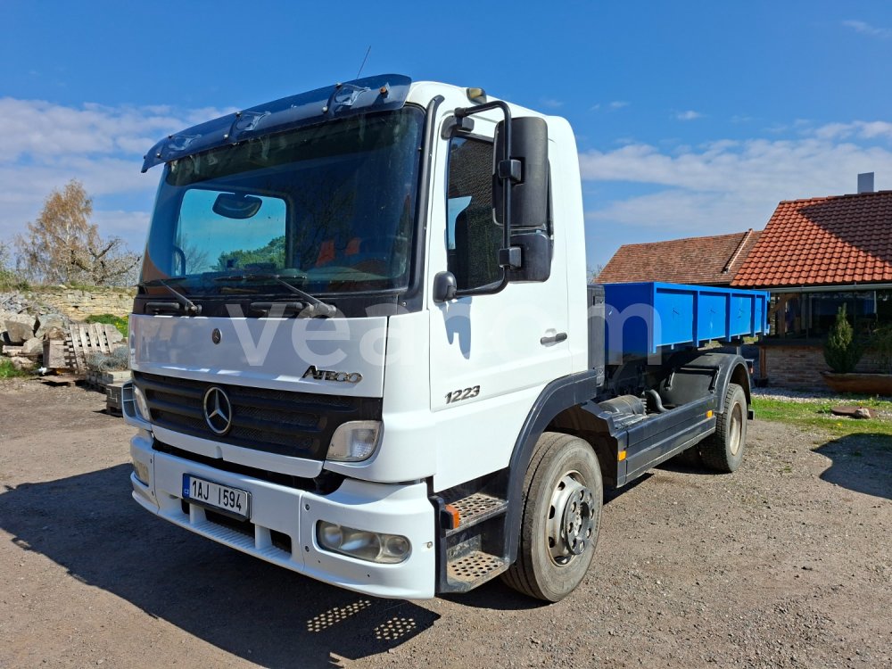 Online aukce: MB  ATEGO 1223