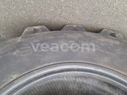 Online aukce:   2 KS PNEU 18.4-26 IND