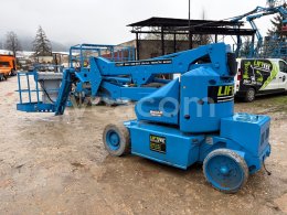Online aukce: JLG  LIFT M400AJPN NARROW