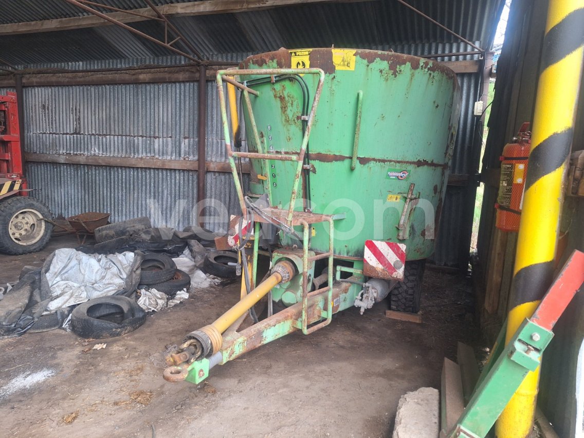 Online aukce:   CERNIN KRMNÝ VŮZ