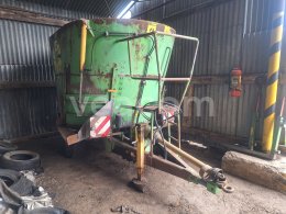 Online aukce:   CERNIN KRMNÝ VŮZ