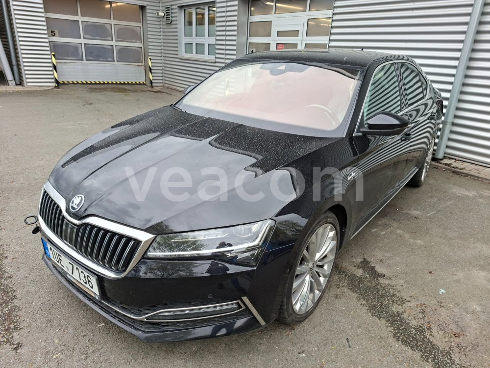 Aukcja internetowa: ŠKODA  SUPERB L&K 4X4