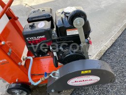 Online auction:   HUSQVARNA FS 400 LV