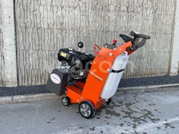 Online auction:   HUSQVARNA FS 400 LV