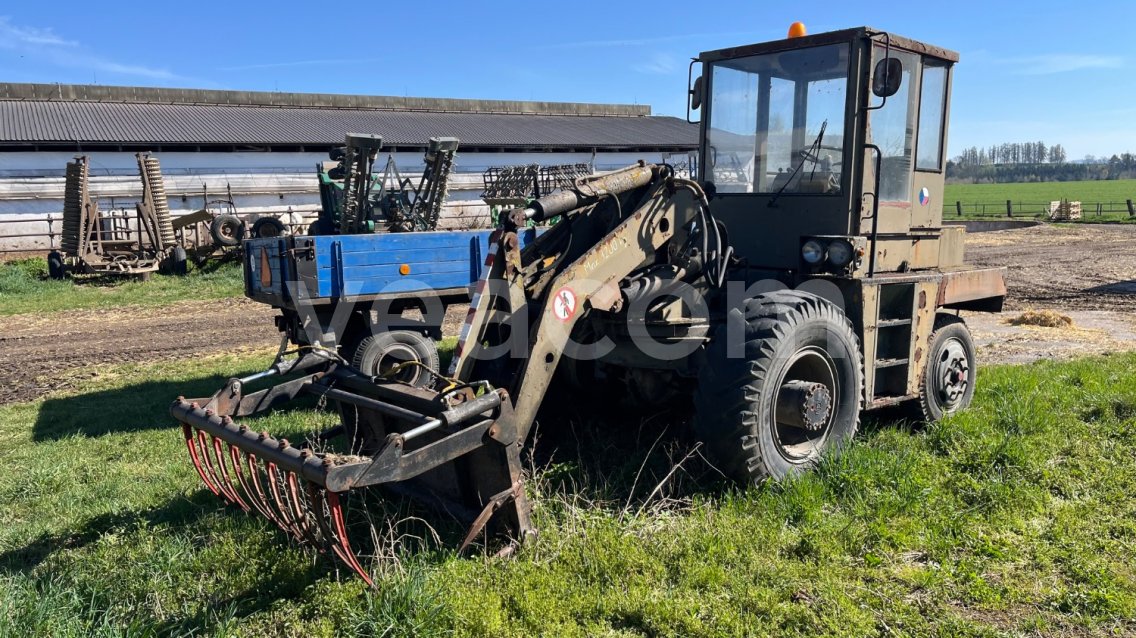 Online aukce: STZ DETVA  UN 050 4X4