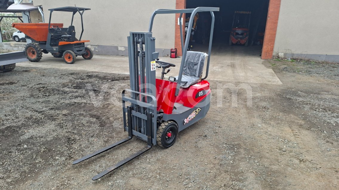 Online aukce:   STIPP CPD10